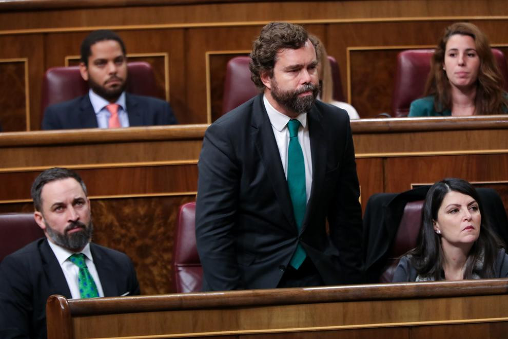 europapress2574218elportavozvoxenelcongresodelosdiputadosivnespinosadelosmonterosvotadurantelasegundasesindeldebatedeinvestiduradelcandidatosocialistaalapresidenciadegobiernoen 7401ad02