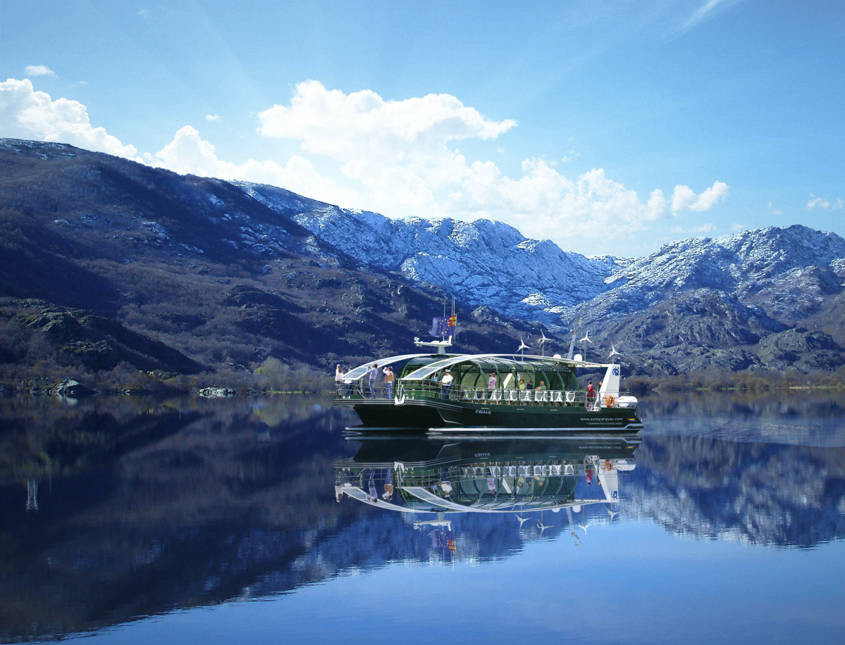 ICAL. El Crucero de interpretaciu00f3n subacuu00e1tica del Lago de Sanabria, y el de las Arribes del Duero de Europarques vuelven a navegar