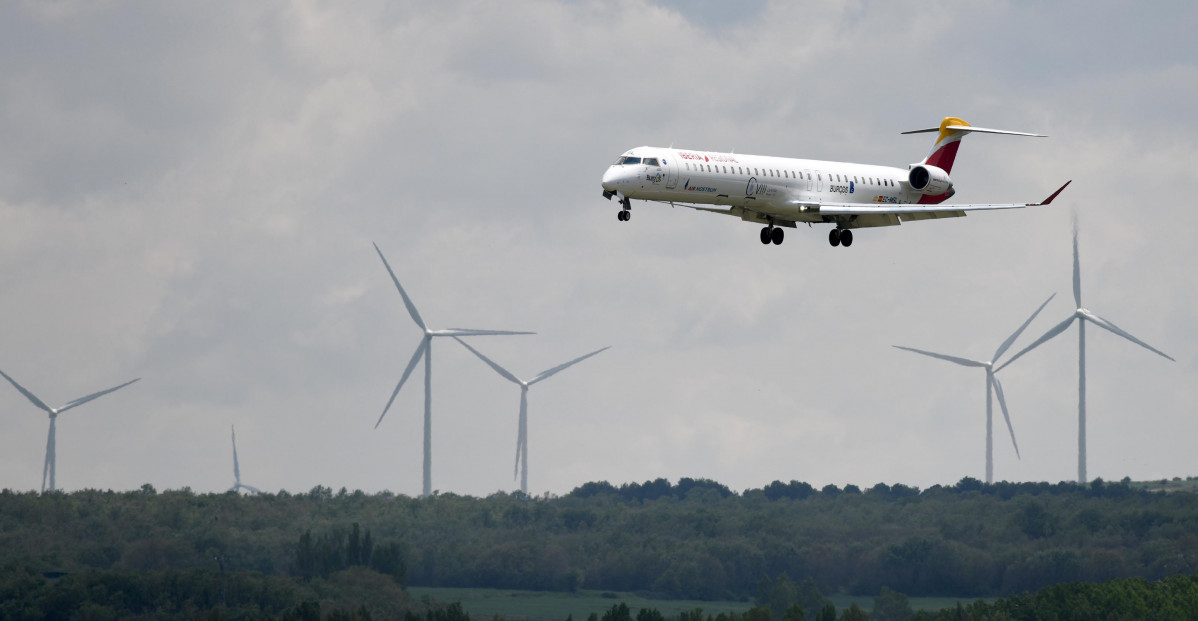 Vuelo de reapertura del aeropuerto de Burgos