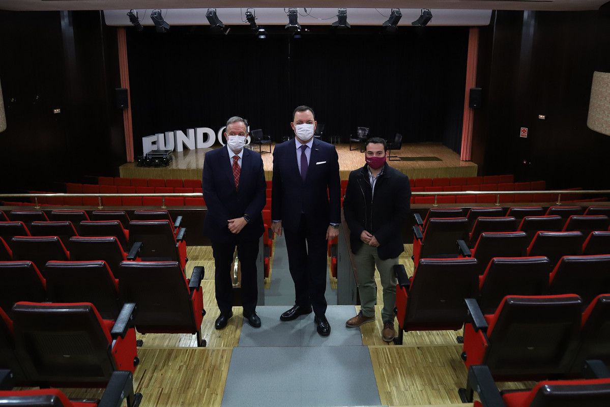 Reapertura del auditorio y estreno del canal Fundos.