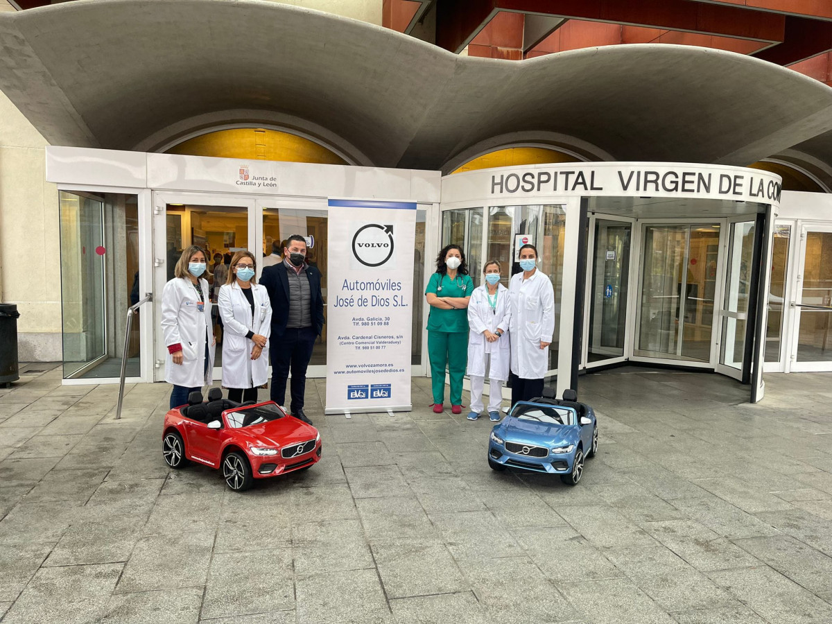 Entrega S90 Electric Ride On Car al Hospital Virgen de la Concha