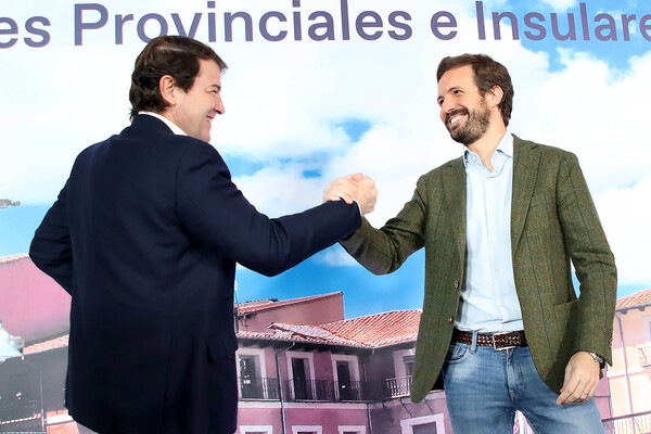 CASADO Y MAÑUECO