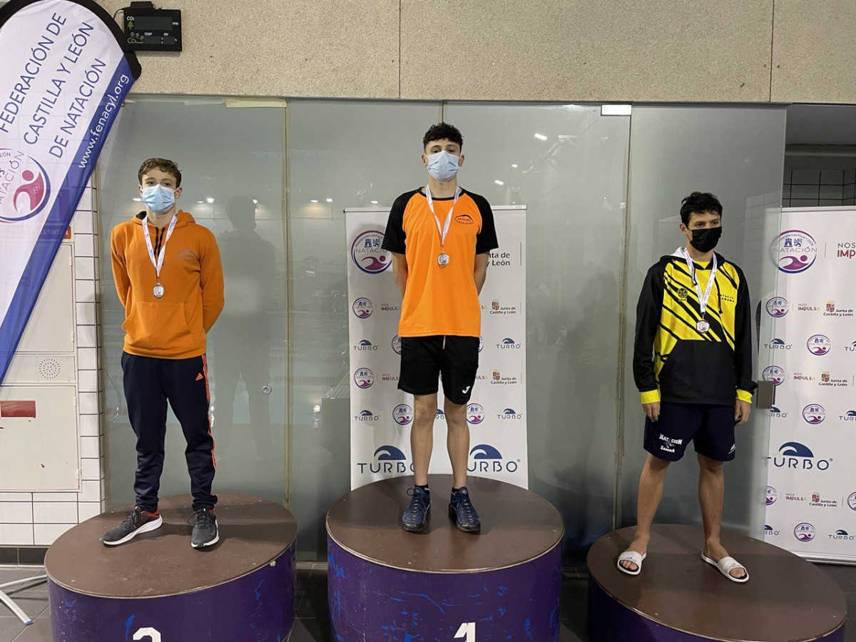 u00c1lvaro, bronce 200 espalda, CD Nataciu00f3n Zamora