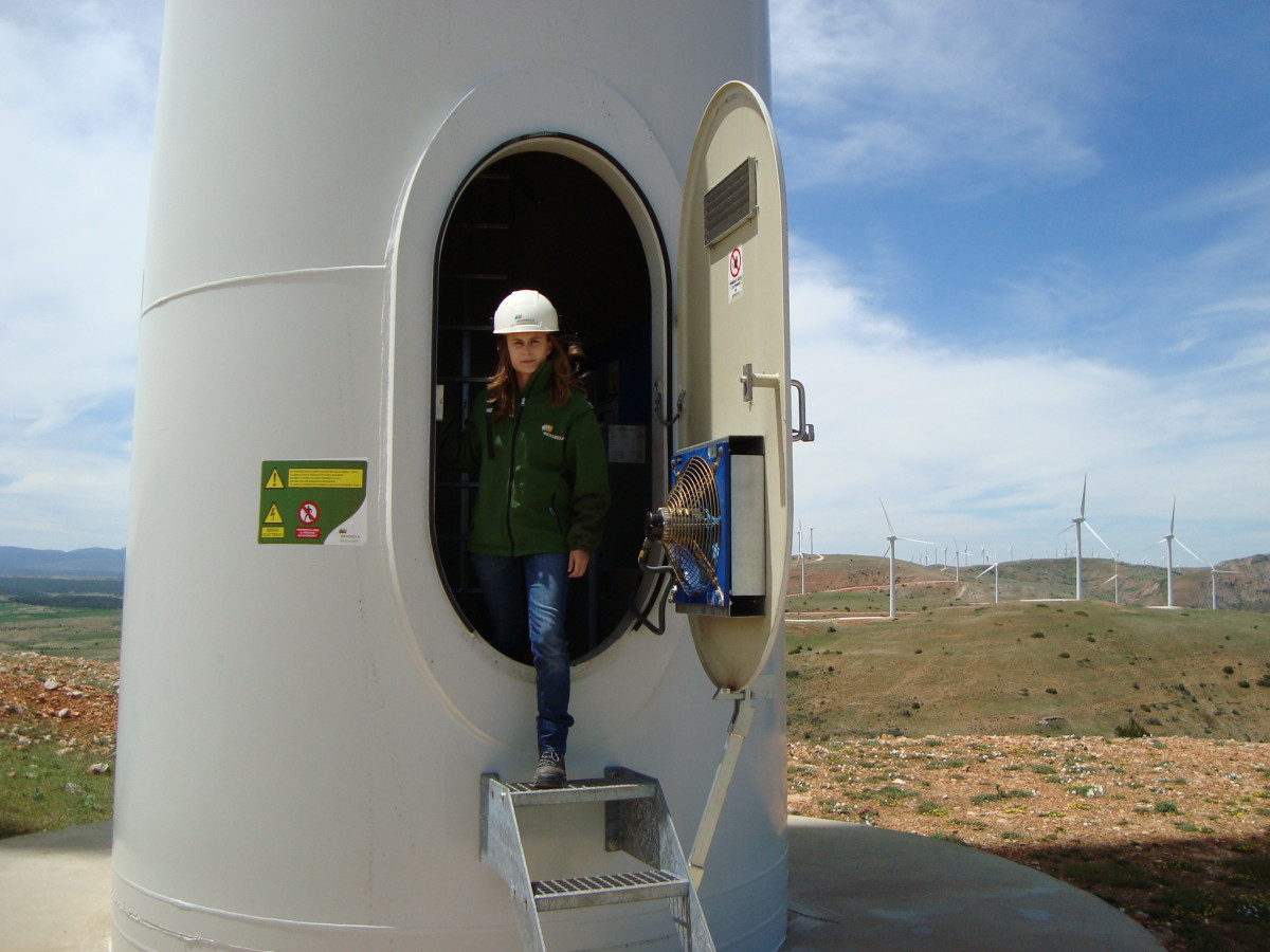 Ángeles Honorato, jefa de zona Iberdrola Renovables en siete parques eólicos de Soria, Segovia y Guadalajara (1)