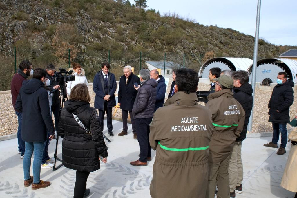 Consejero de Medio Ambiente y delegada en Alcau00f1ices (archivo)