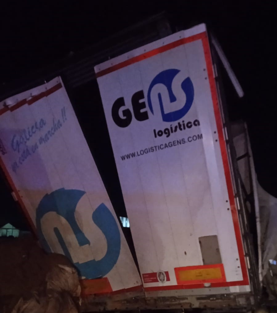 Camiu00f3n accidentado