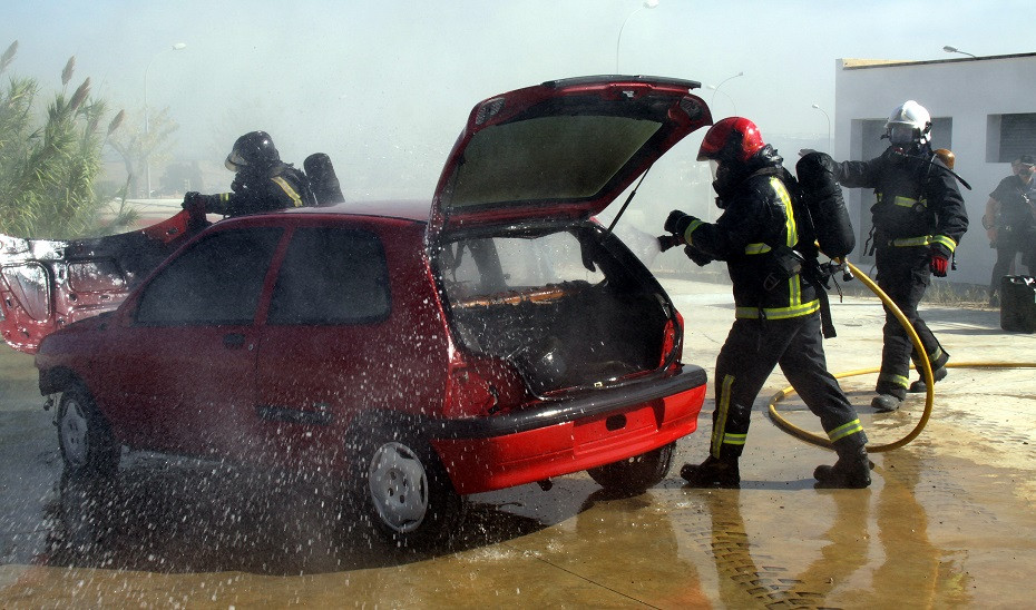 1570529977219112Bomberosfuegococheestandar