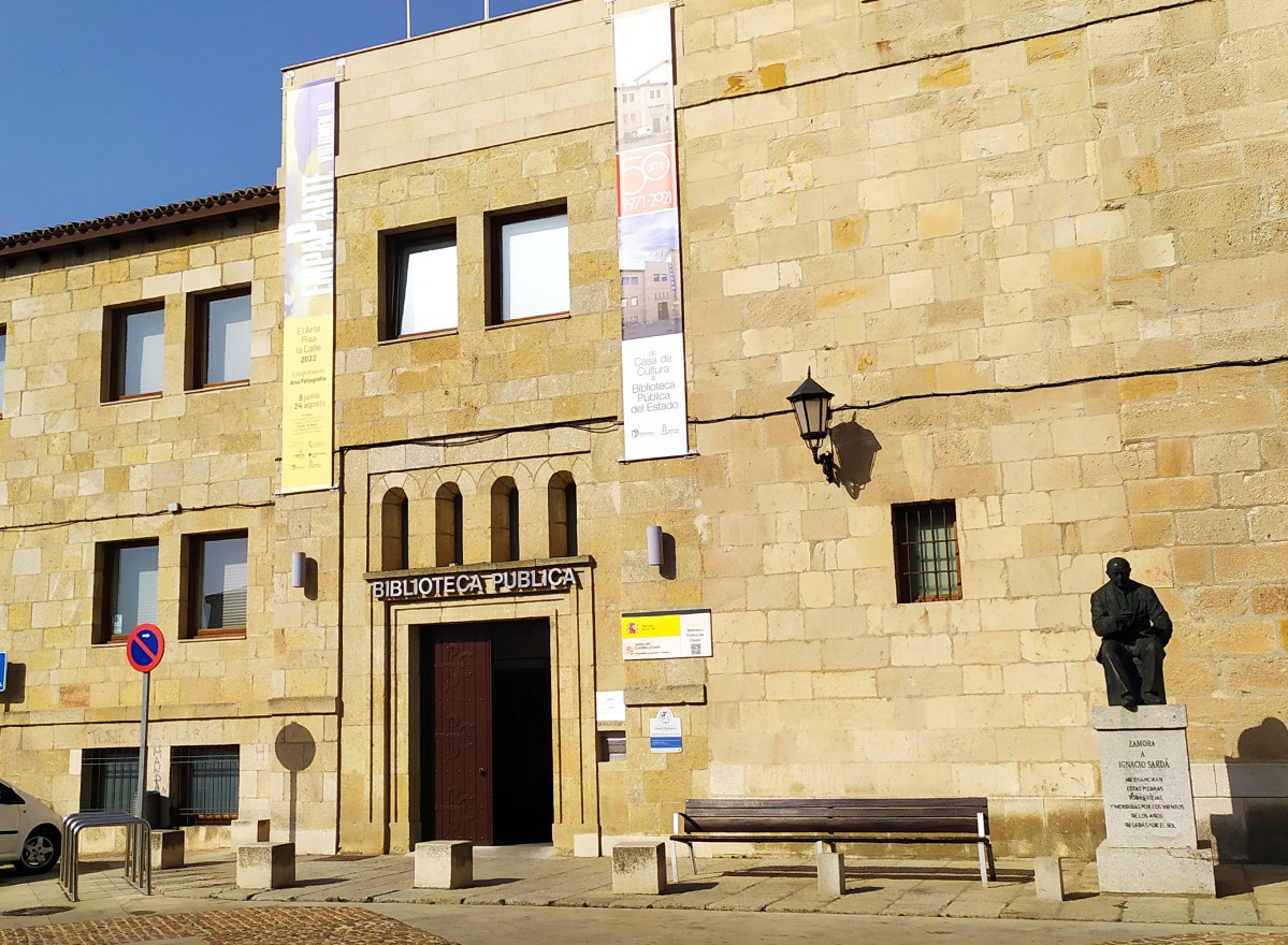 Biblioteca Publica Zamora 04