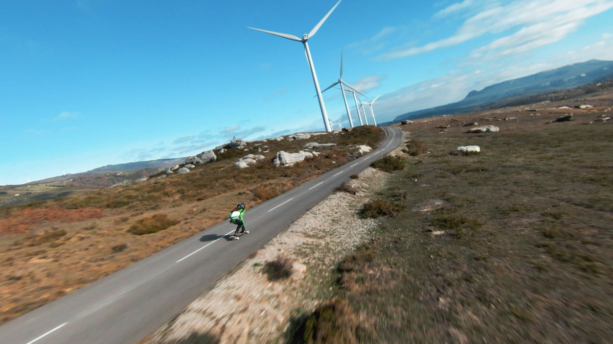 2022 12.  Descenso de altura 'skateando' el P.E. La Magdalena de Iberdrola