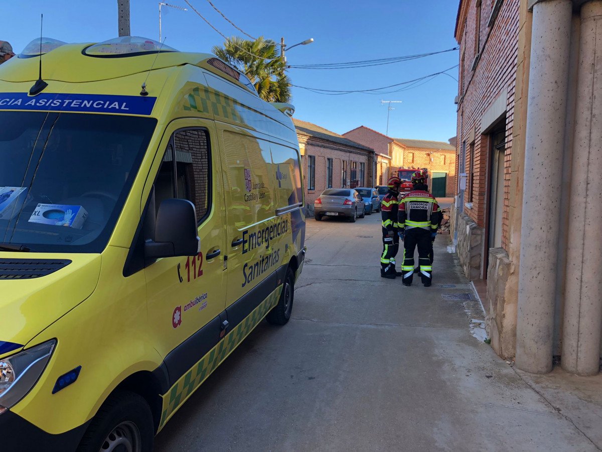 Bomberos, ambulancia