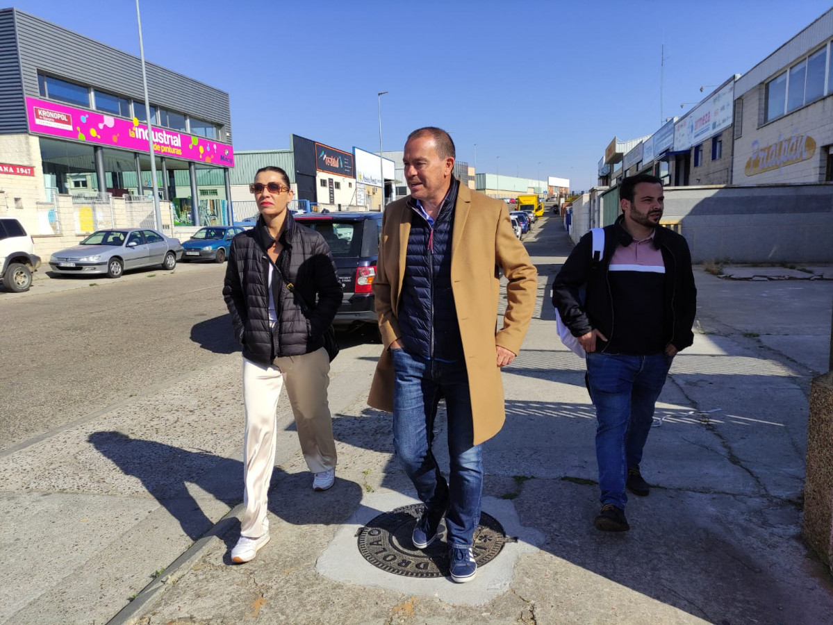 Francisco Requejo visita los polu00edgonos industriales de Zamora