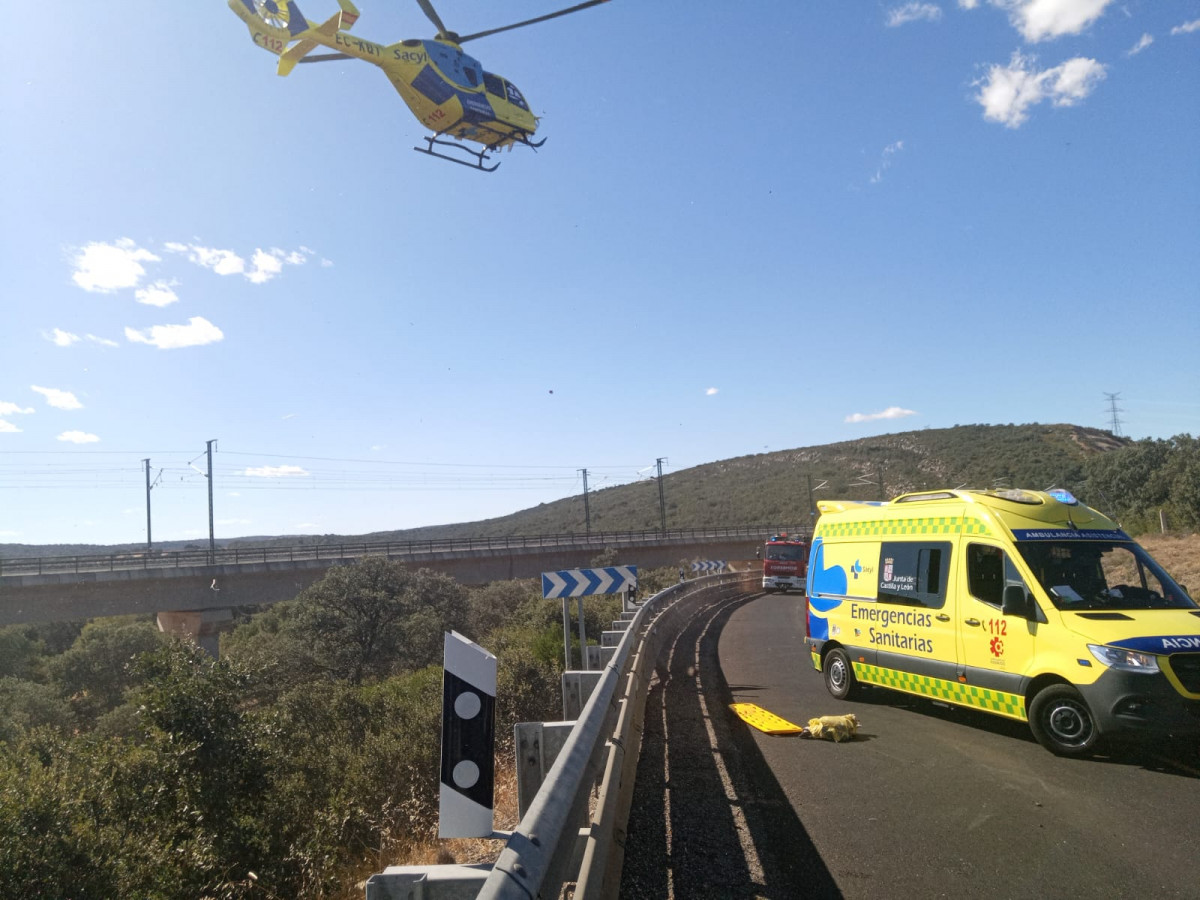 Ambulancia emergencias helicoptero accidente