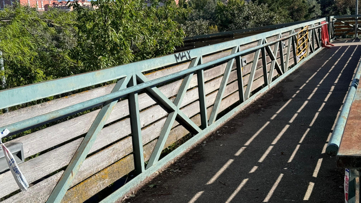  arreglo de la pasarela del Barrio de San Isidro  (2)