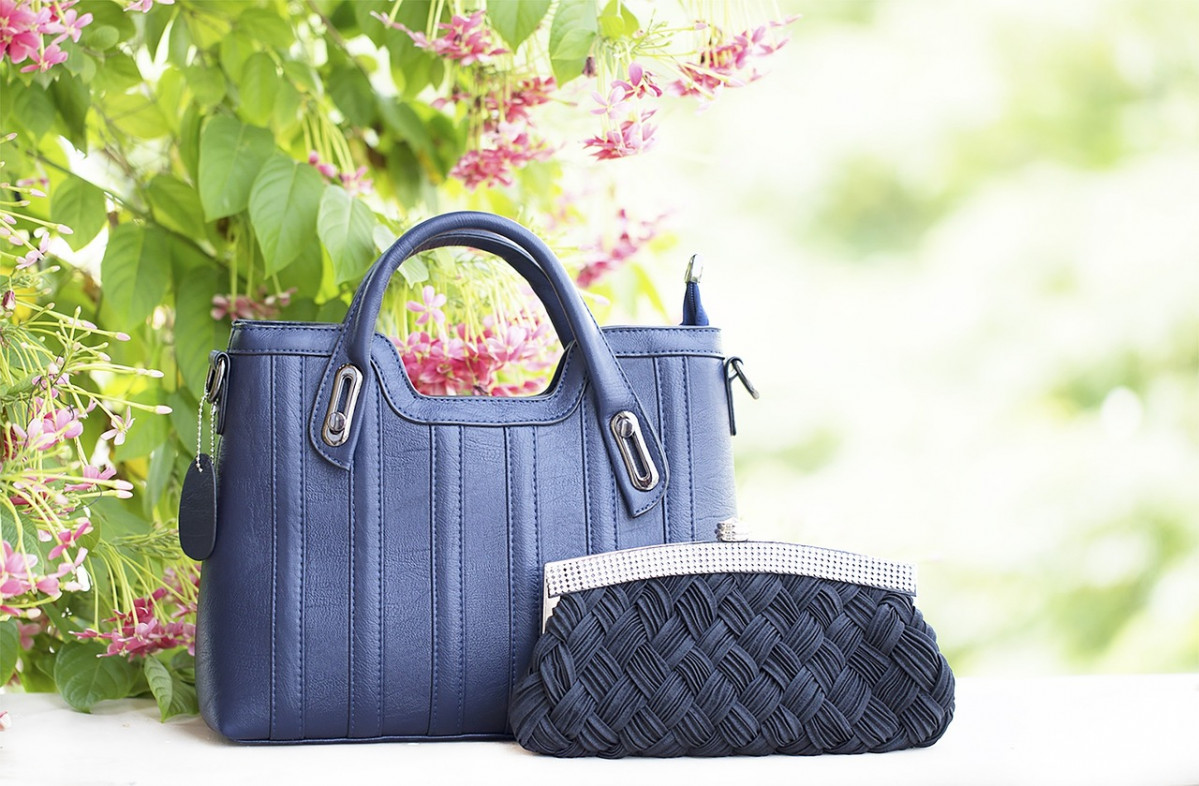 Online shopping 2650383 1280