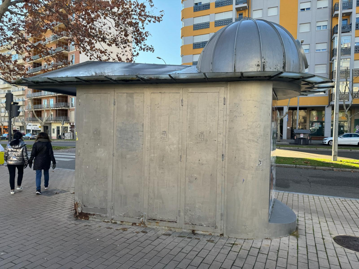 Kiosko en Av Cardenal Cisneros