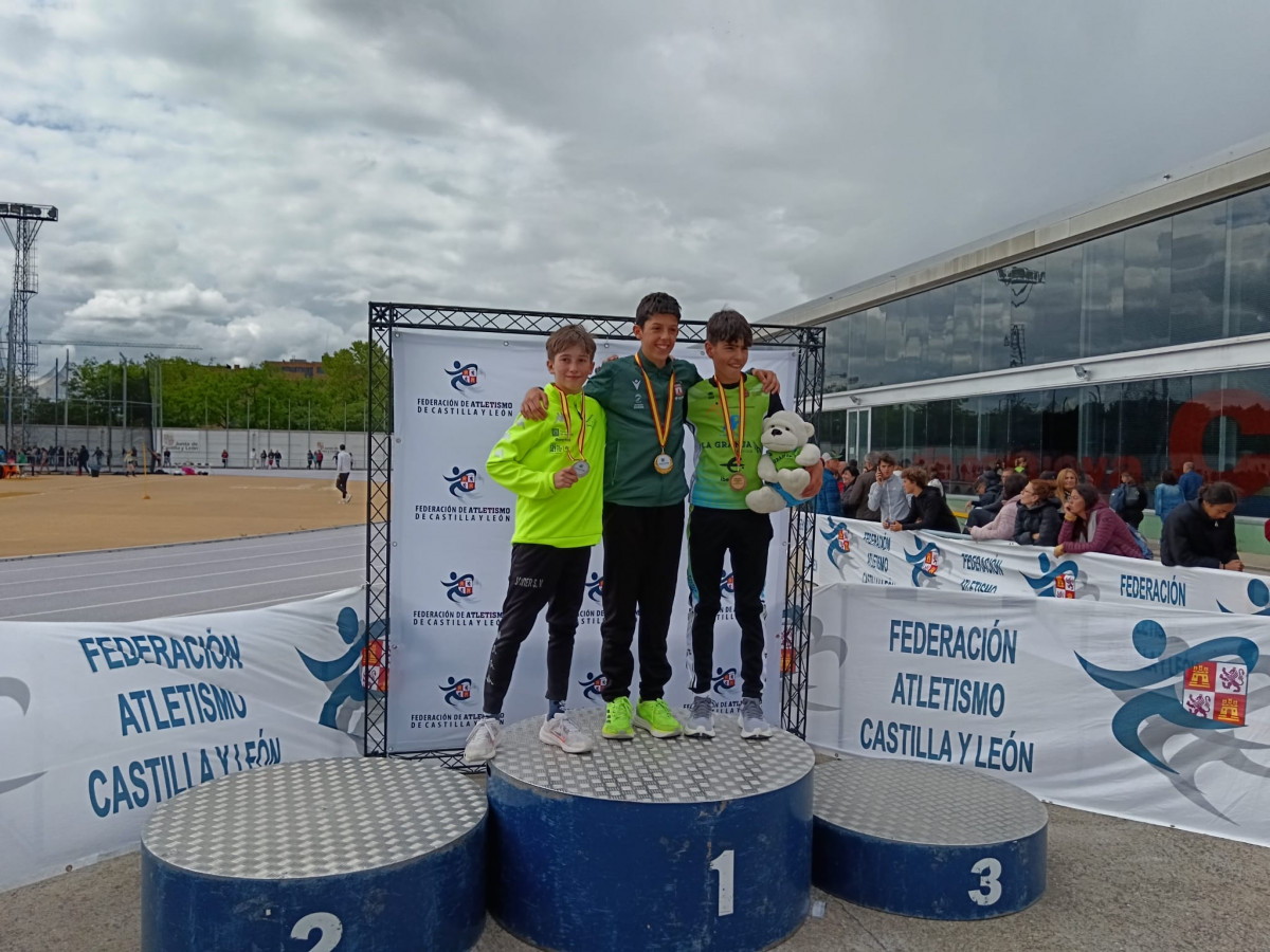 Podio en los 1000 ml. Sub14