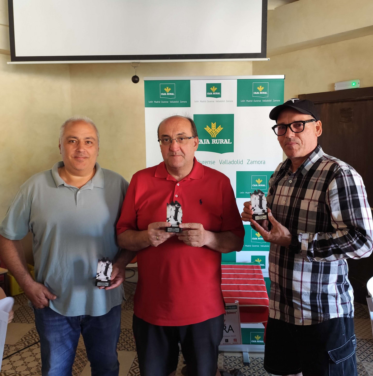 IMAGEN ENTREGA DE PREMIOS TORNEO DE AJEDREZ 7 DE JULIO