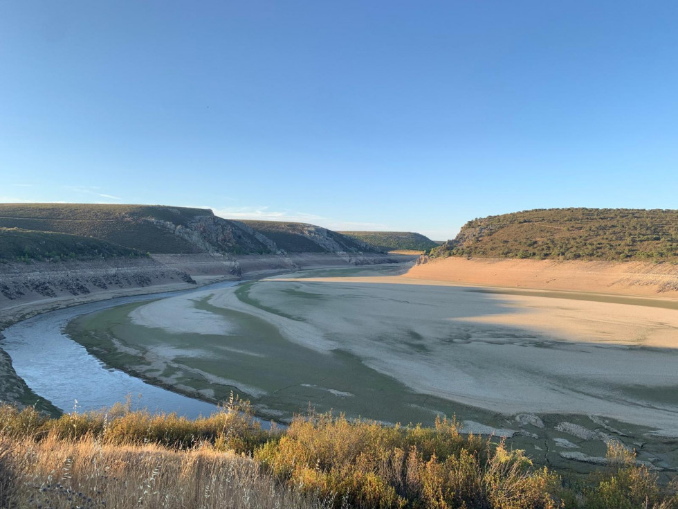 Foto embalse Santa Eufemia del Barco