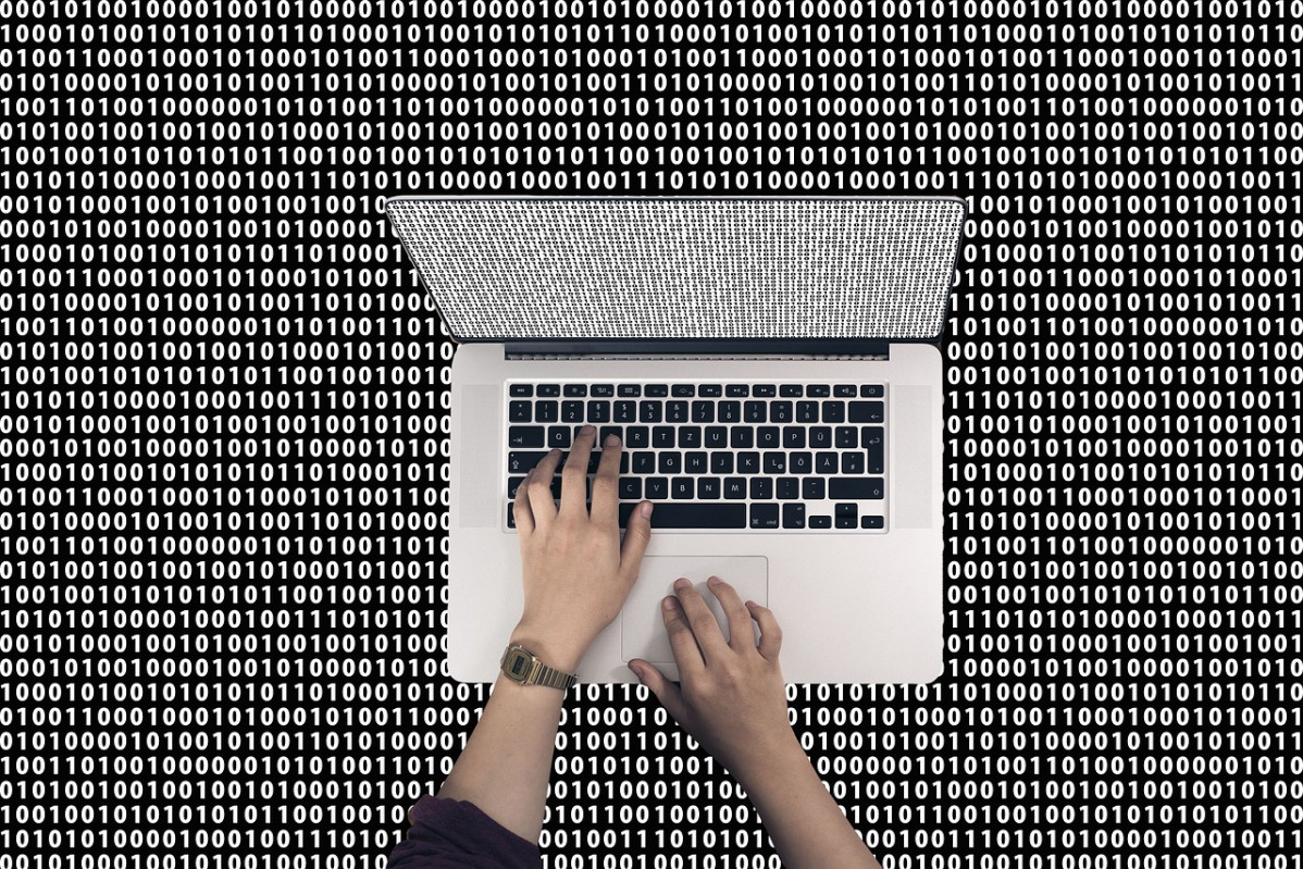 Binary 2450188 1280
