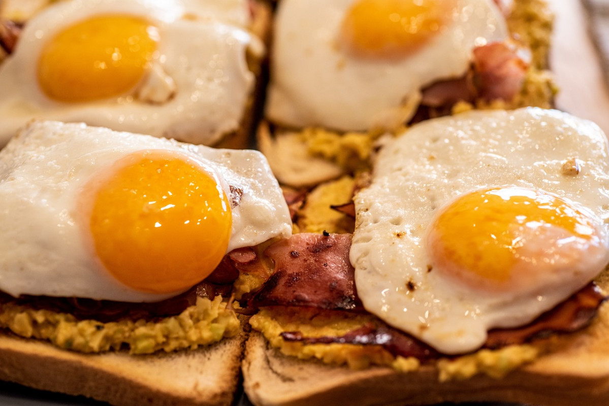 Fried eggs 5427335 1280