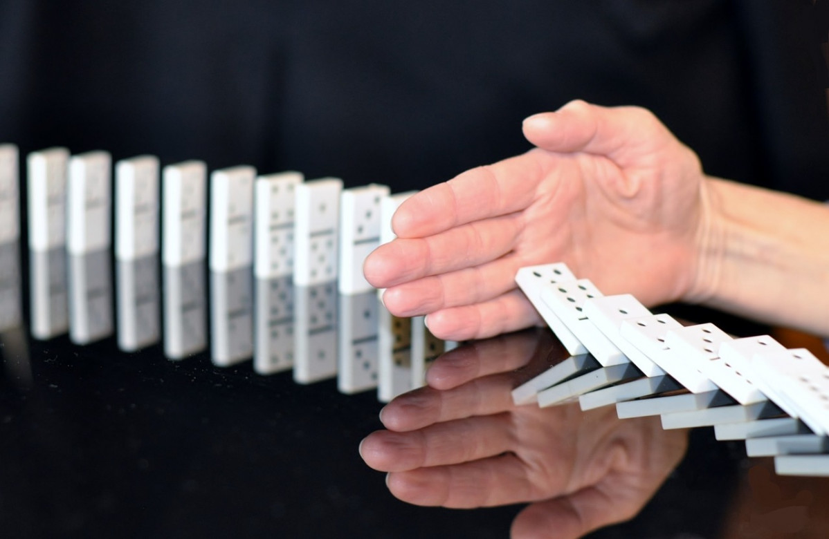 Dominoes 665547 1280