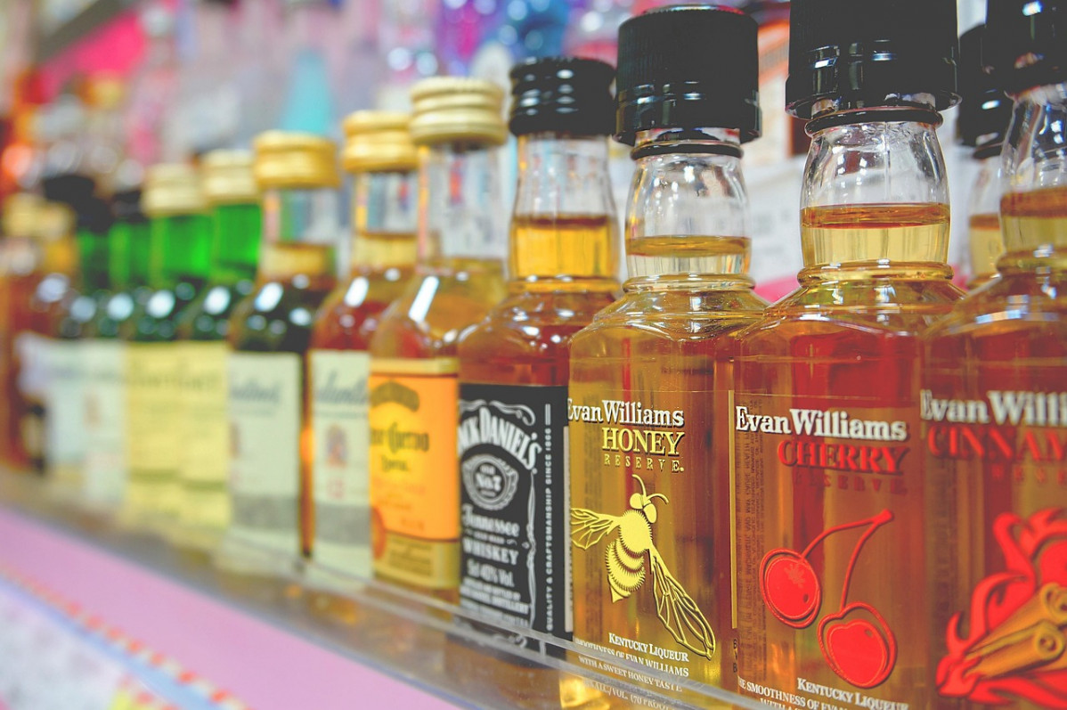 Alcohol 931956 1280