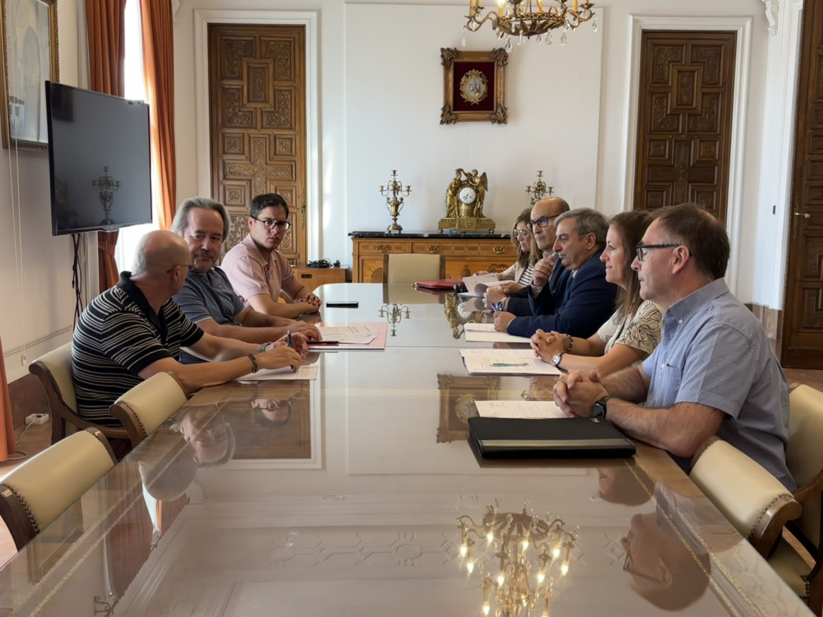 Reuniu00f3n Ayuntamiento   Junta