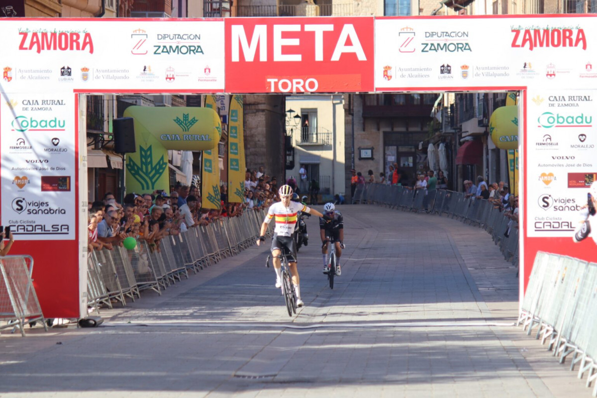 Jose Maria Martin Extremadura Pebetero Vuelta a la Provincia de Zamora Toro 1536x1024