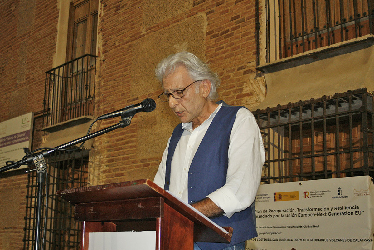 Luis Gonzu00e1lez Cu00f3rdoba, autor del poemario 'La soledad del Duero' 'Premio Aldea del Rey' del VI Certamen Nacional de Poesu00eda 'Valentu00edn Villalu00f3n'